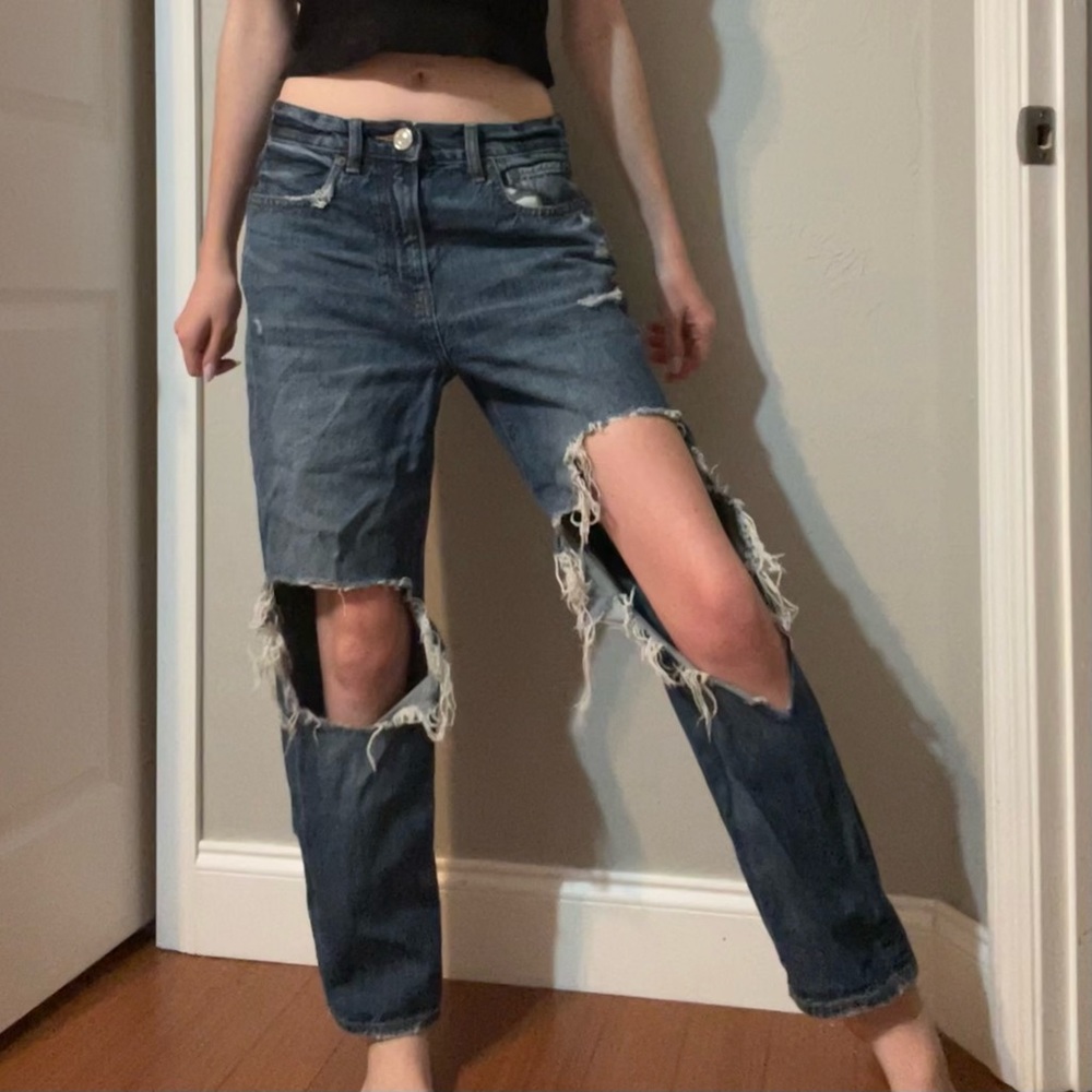 American Eagle distressed boyfriend jeans